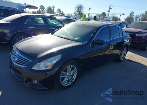 2013 Infiniti G37 Journey z USA, uszkodzony, nr VIN JN1CV6AP6DM717453
